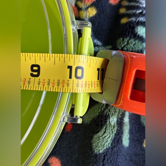 CWC Green Rotating Lazy Susan Snack Box - Picture 6 of 6